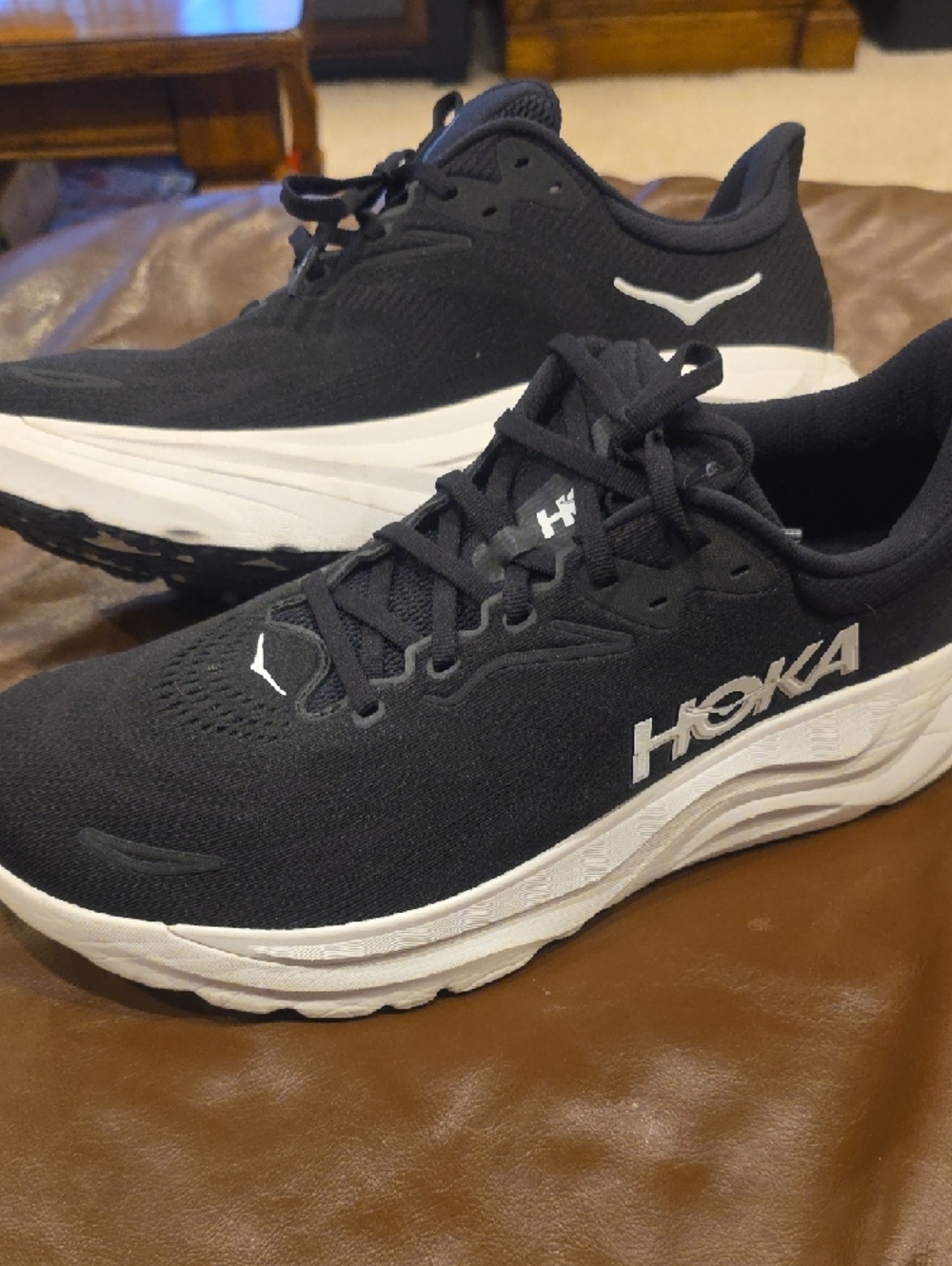 Hoka Mens Arahi 8 Black and White Shoes Sz 12 D - Picture 2 of 8